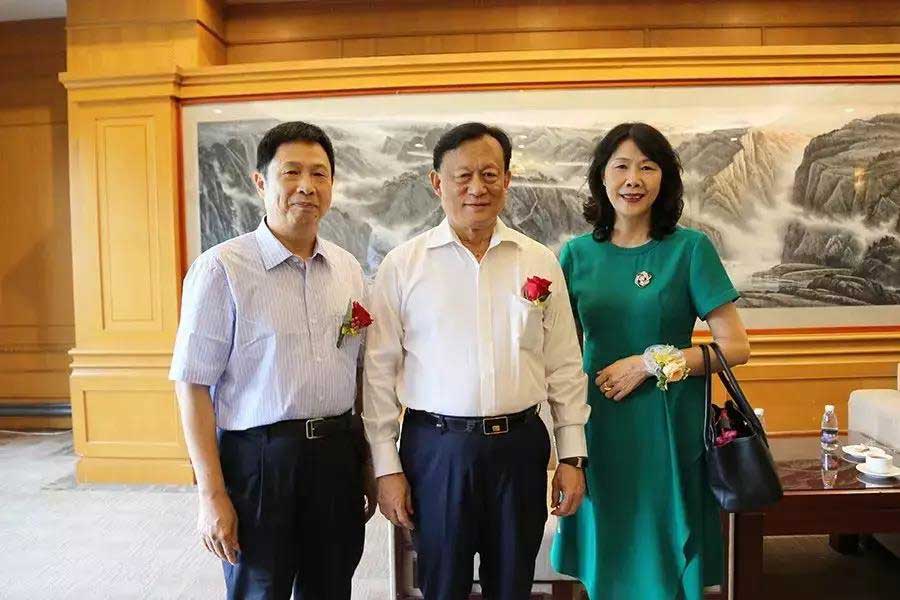 1561964064140980.jpg 卓藝-W.jpg